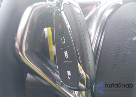 2025 Chevrolet Trax Fwd Activ z USA, uszkodzony, nr VIN KL77LKEP8SC077947